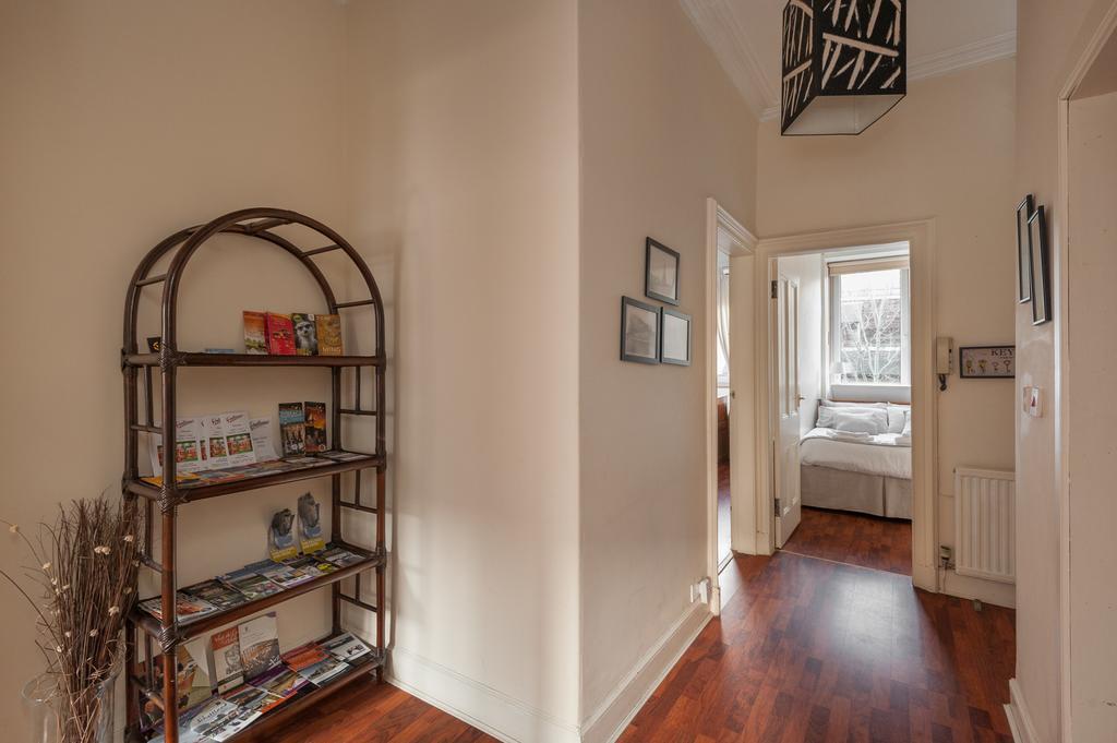 Pitt Street Apartment Beautiful Spacious Apartment Free Parking And Free Sanitizer Edinburgh Pokoj fotografie