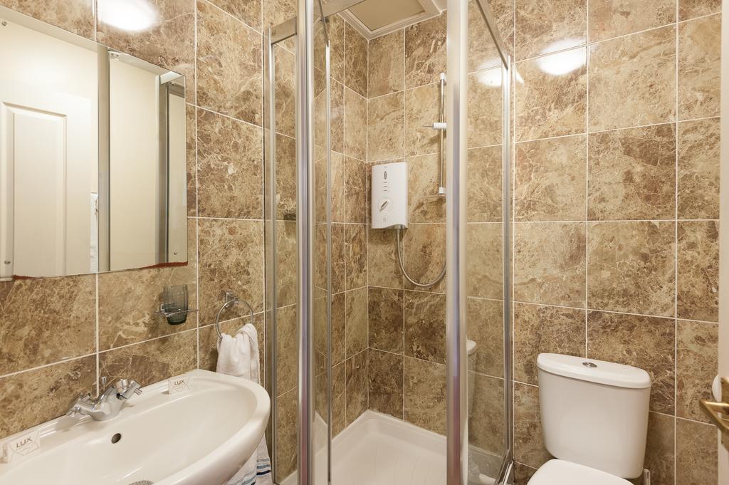 Pitt Street Apartment Beautiful Spacious Apartment Free Parking And Free Sanitizer Edinburgh Pokoj fotografie